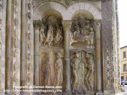 LADO ESTE DEL PORTAL-DETALLE